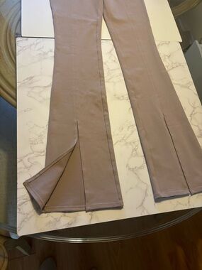 Alo Taupe Flared Stretch Pants/leggings